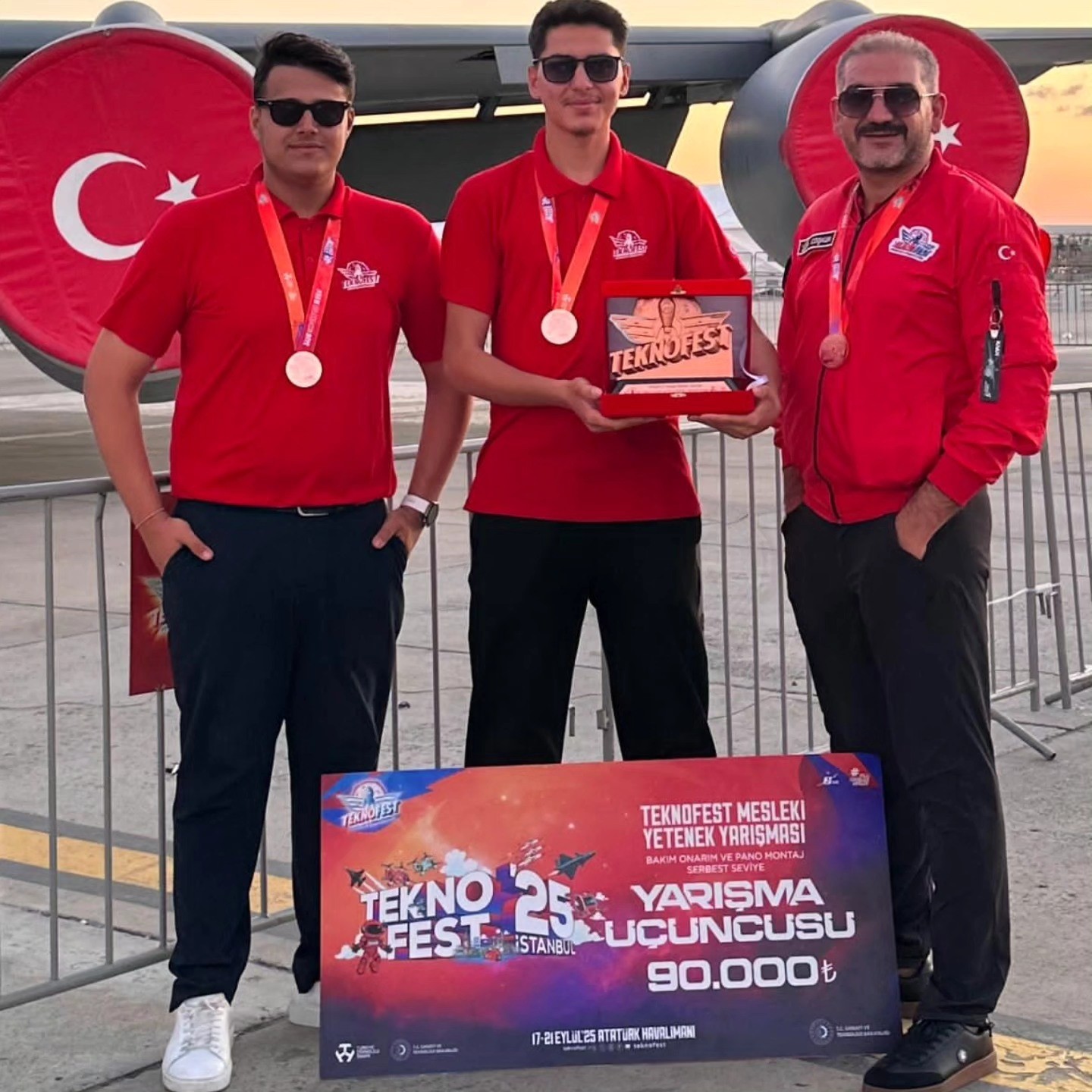 NURDAĞI ŞEHİT MUSTAFA ALTAN ÇOK  PROGRAMLI ANADOLU LİSESİ TÜRKİYE 3.’OLDU