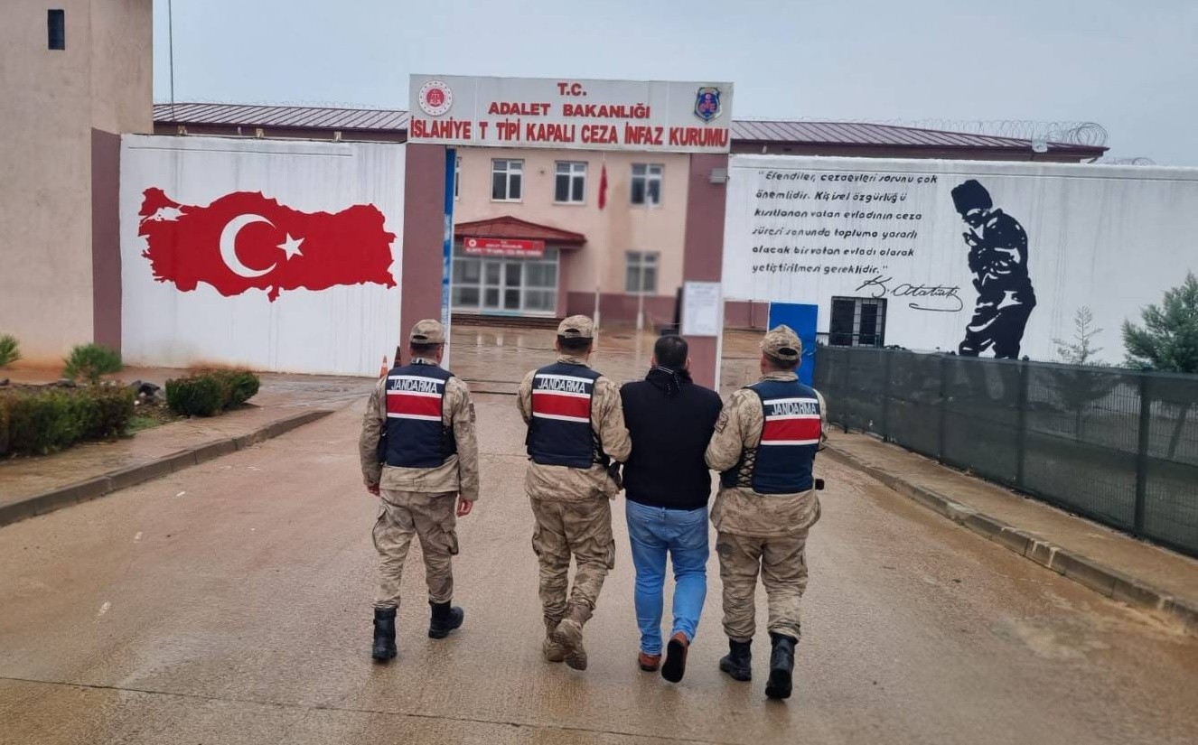 UYUŞTURUCU MADDE TACİRİ YAKALANDI
