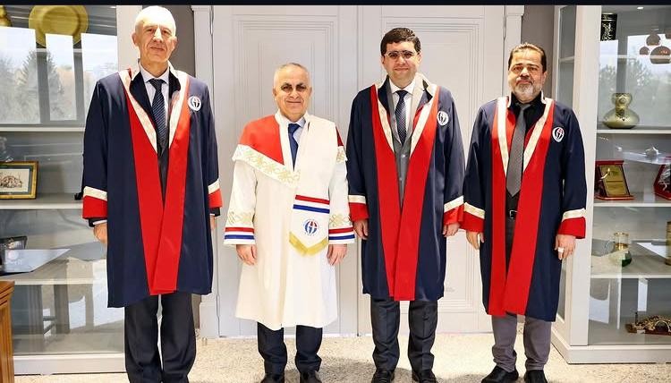 GAÜN’DE AHMET ULUŞAN’A PROFESÖRLÜK ROZETİ TAKDİM EDİLDİ