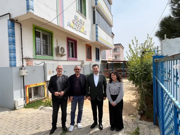 İSLAHİYE TİCARİ ODA YÖNETİM KURULU BAŞKANI SELAHATTİN     TÜRKMEN VE YARDIMCISI ÖZER KURT BİLGİÇ AKADEMİ’Yİ ZİYARET ETTİ