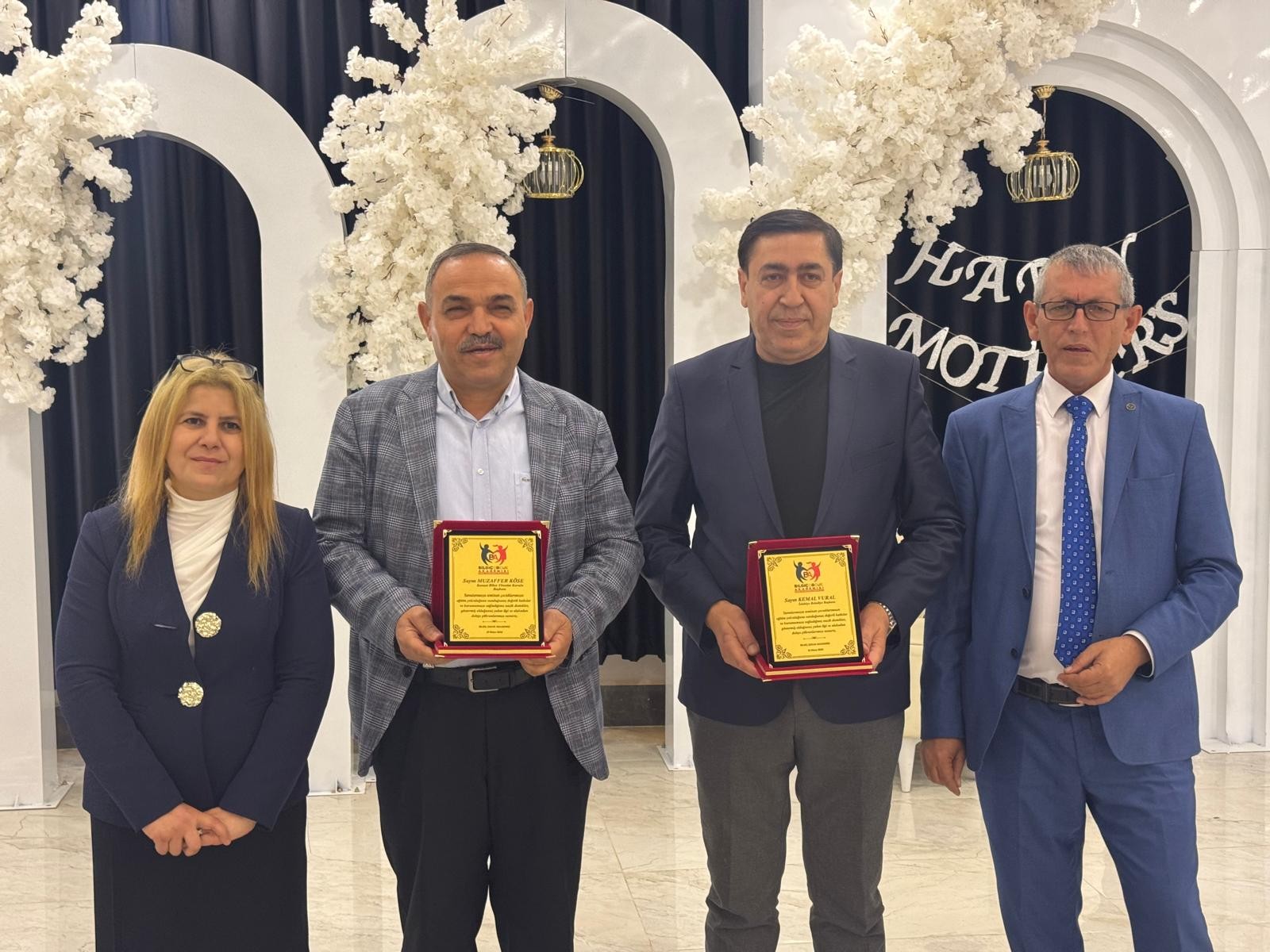 BİLGİÇ AKADEMİDEN MUHTEŞEM ANNELER GÜNÜ ETKİNLİĞİ