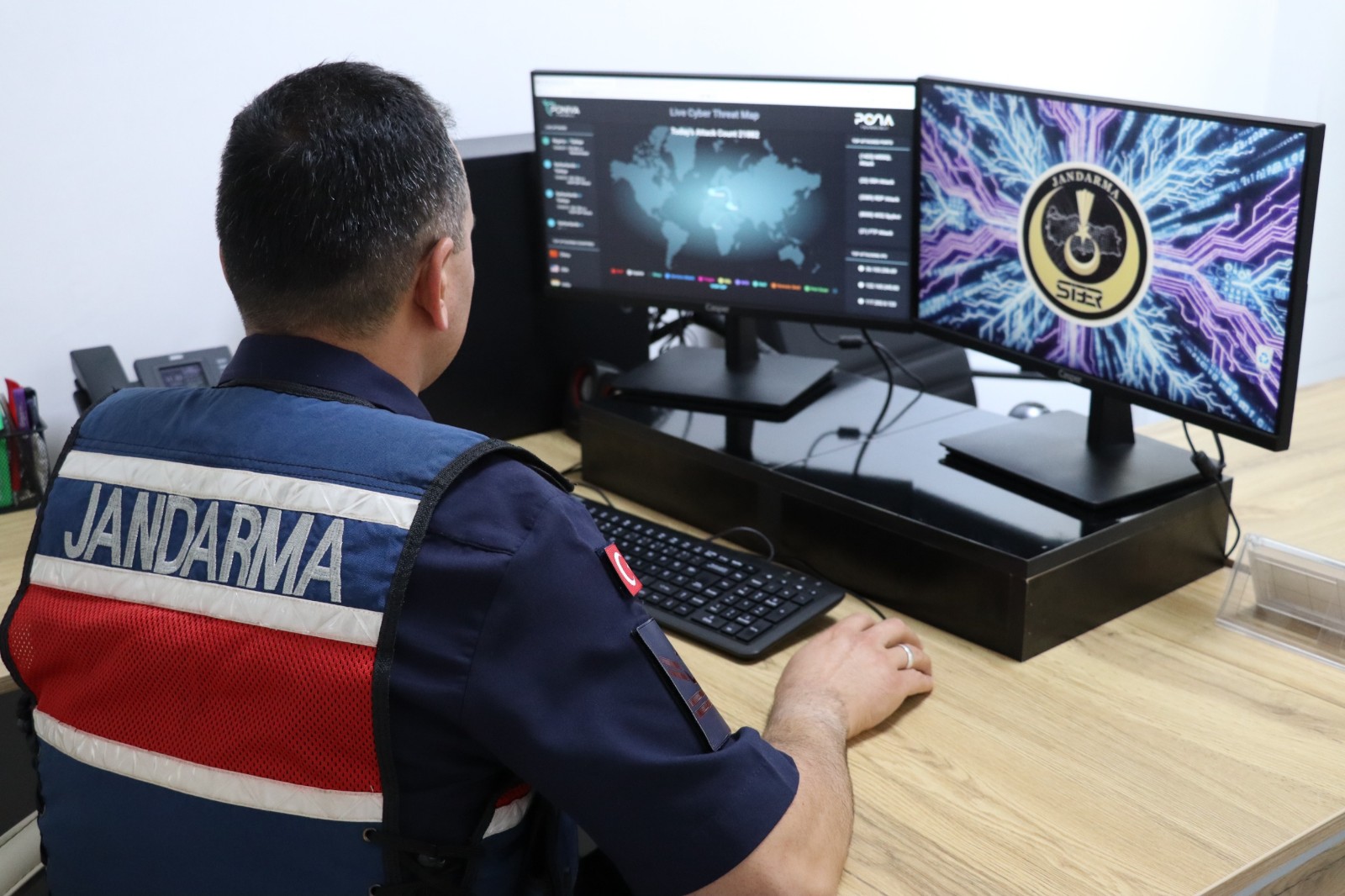 JANDARMADAN SANAL DOLANDIRICILARA GEÇİT YOK