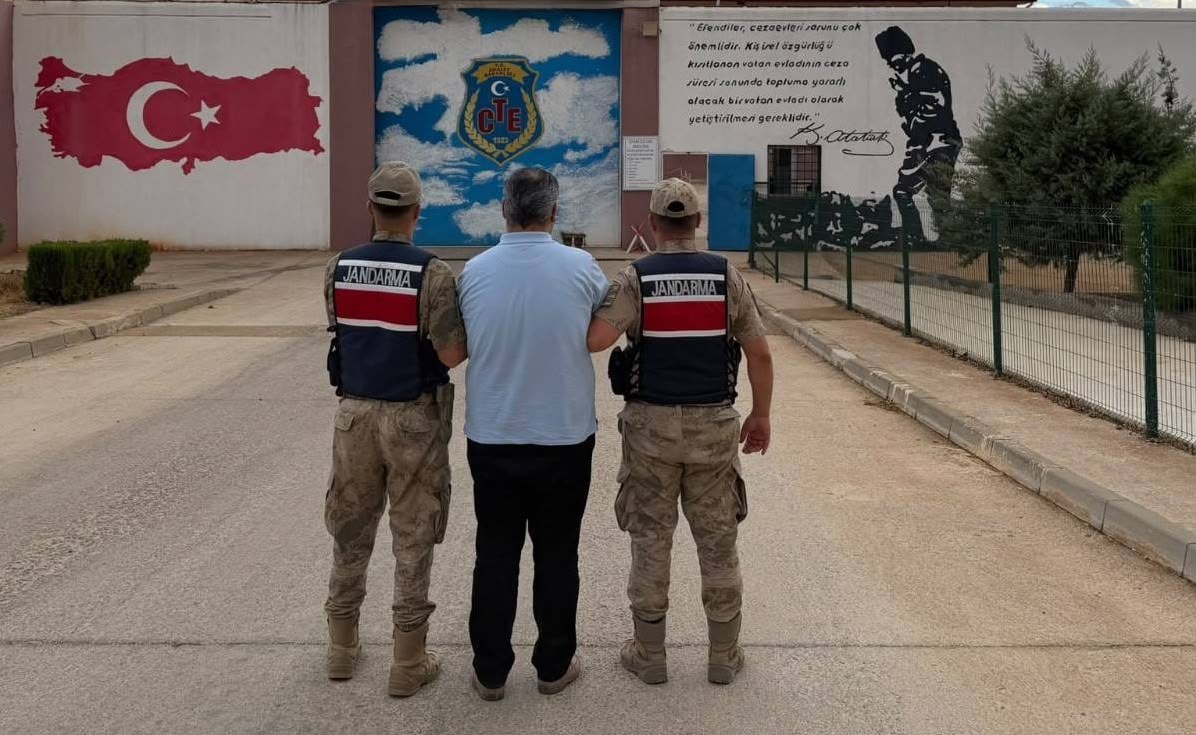İSLAHİYE’DE FETÖ ÜYESİ YAKALANDI